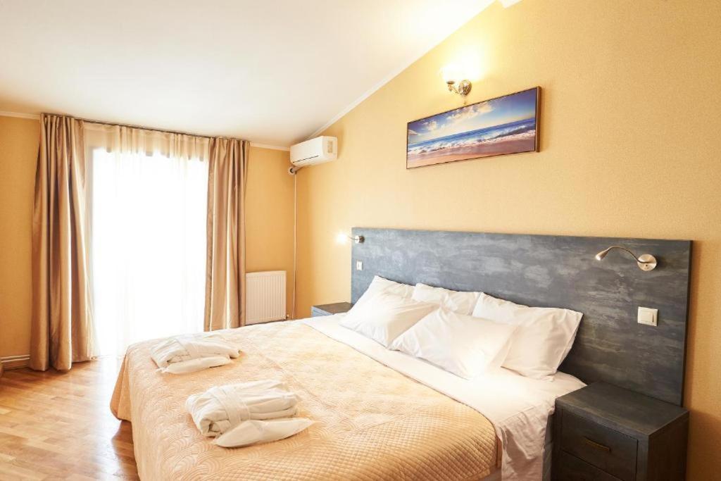 The Hilltop Skyline Hotel Tbilisi Eksteriør billede