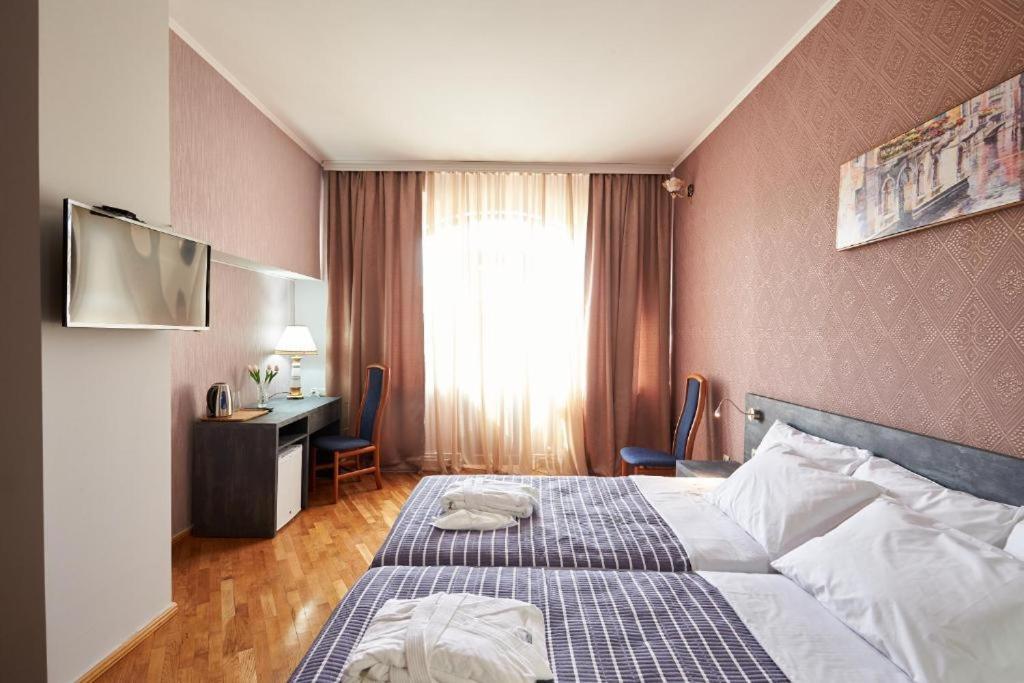 The Hilltop Skyline Hotel Tbilisi Eksteriør billede